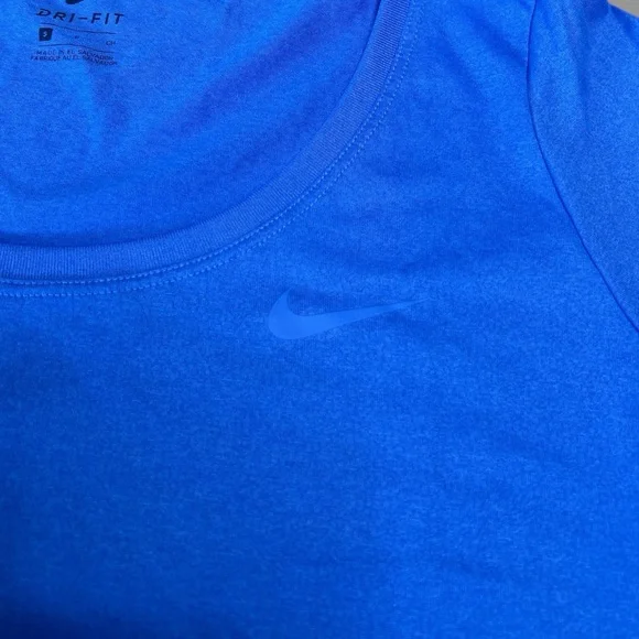 Nike Women's Dri-Fit Blue, Light Blue, Light Gray Scoop Neck Tees. Size S - Picture 5 of 9